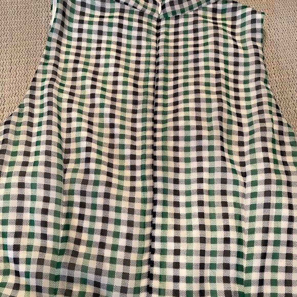 Gabby Skye sleeveless dress. - Picture 9 of 9